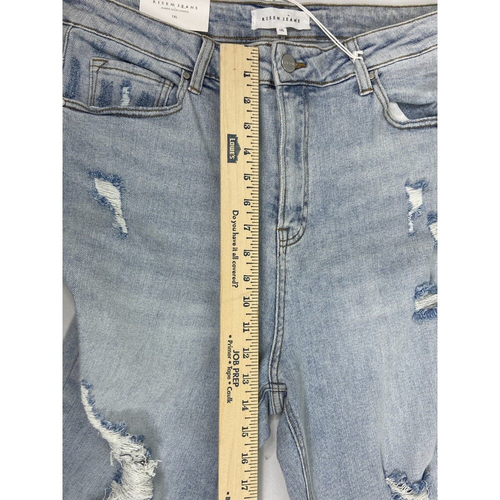 Risen Women 1XL Jeans Boyfriend Fit Straight Leg Distressed Light Wash NWT - Picture 16 of 16